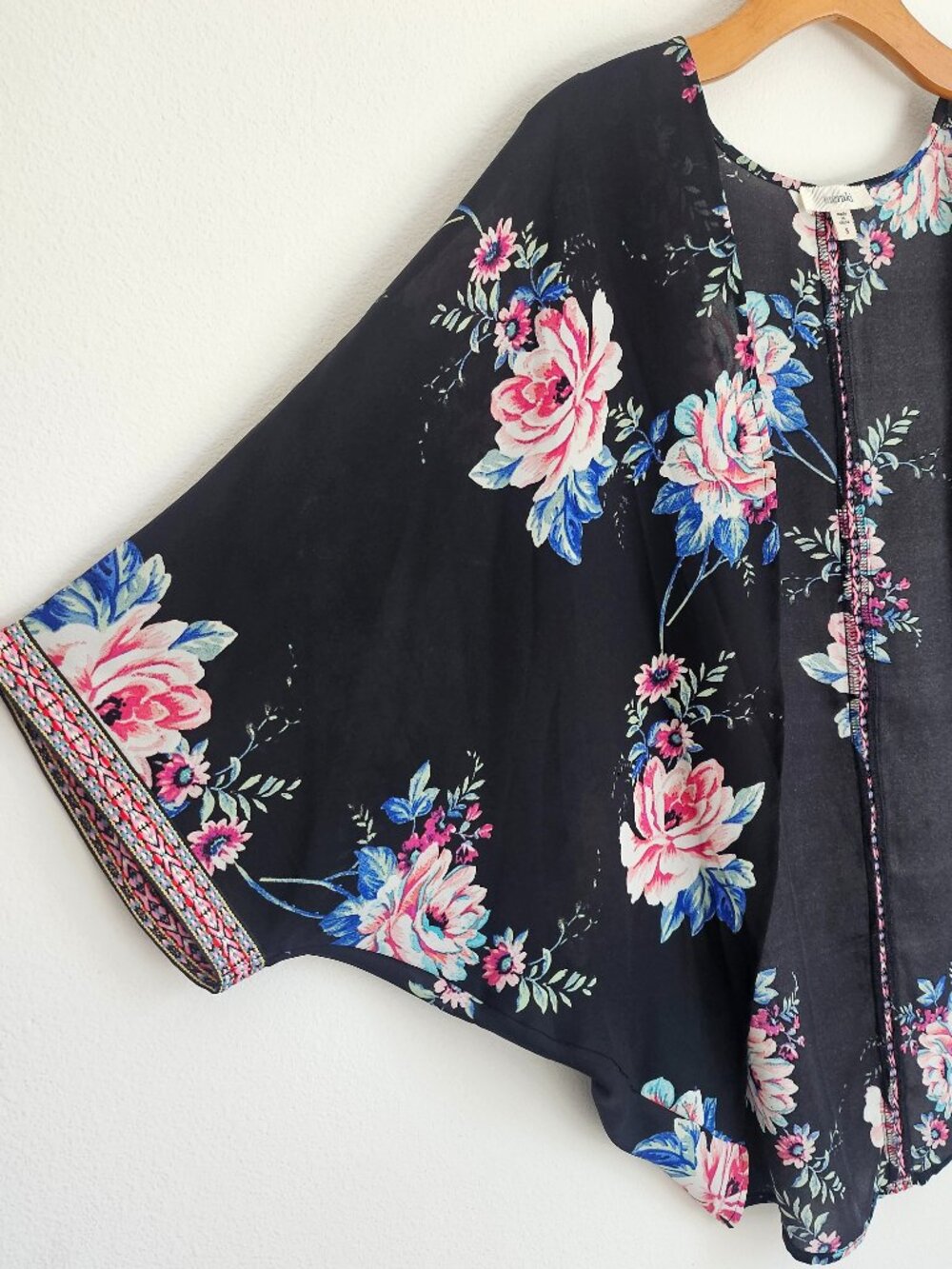 Meraki Black Floral Boho Kimono Cardigan with Embroidered Trim Small - Picture 4 of 8